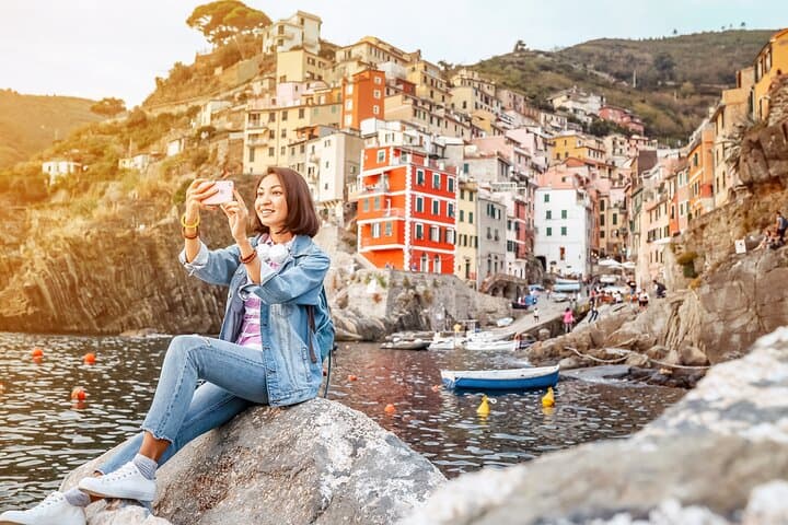 Cinque Terre from Milan Private Tour by Car, Ferry or Train