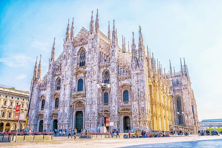 Skip-the-line Duomo Cathedral Private Tour & Rooftop Access