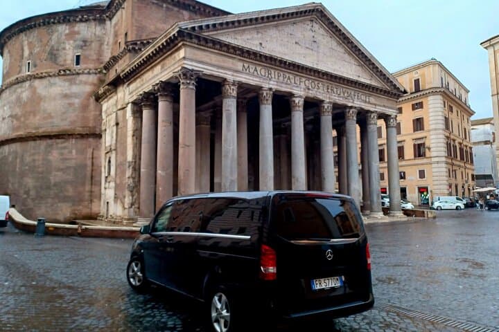 4-hour Rome tour with private driver