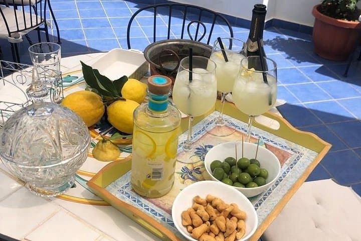 Lemon Experience with limoncello demonstration