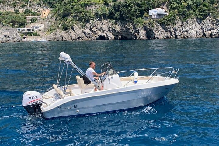 Amalfi Coast 7-hrs Private Boat Rental in Maiori, Minori & Amalfi