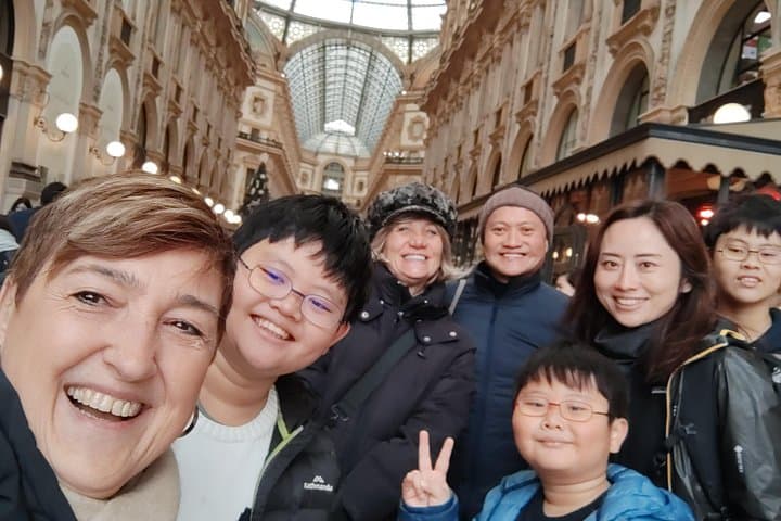 Private Tour and Cooking Class in Milano with a Milanese Family