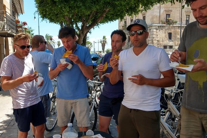 3-hours Street Food Bike Tour in Palermo