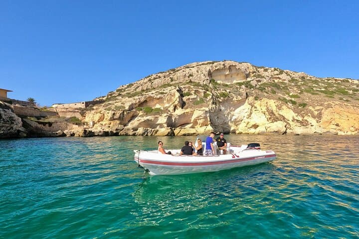Tour Discover the Colors of the Emerald Sea in Cagliari