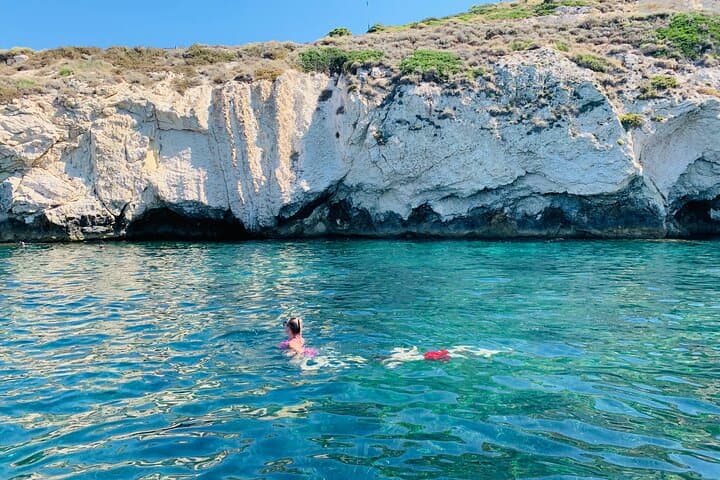 Tour Discover the Colors of the Emerald Sea in Cagliari