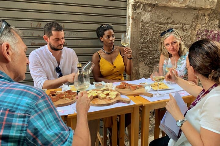 Palermo on a plate: Traditional Food & Wine tour (All-Inclusive)