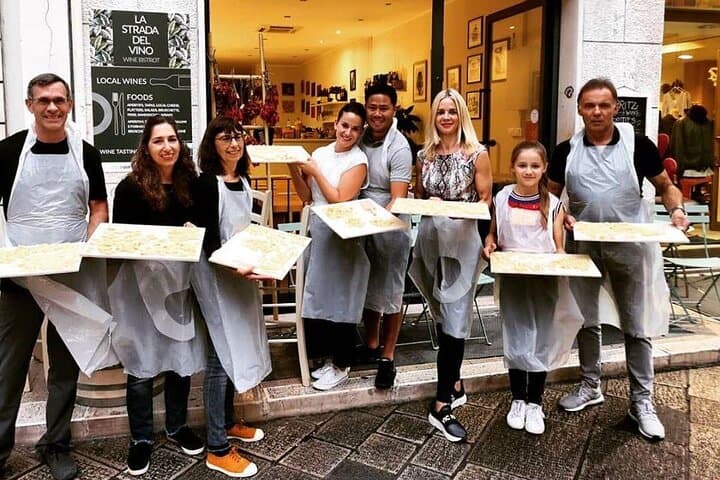 Pasta Class and wine tasting in Lecce