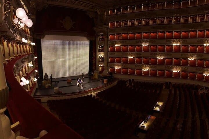 Milan Scala Theatre and Duomo Cathedral Tour