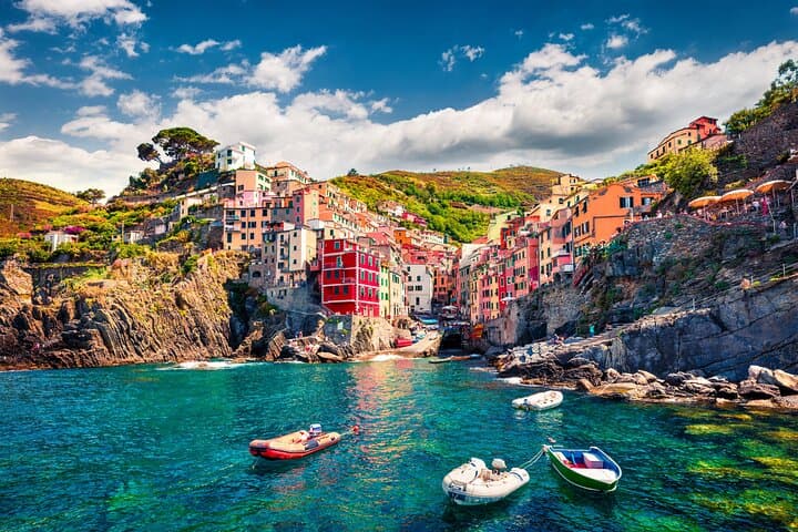 Cinque Terre and Pisa Tower Small-Group Day Trip from Florence