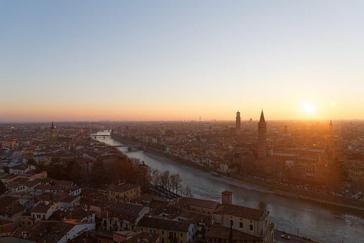 Private Transfer From Milan To Verona, 2 Hour Stop in Bergamo