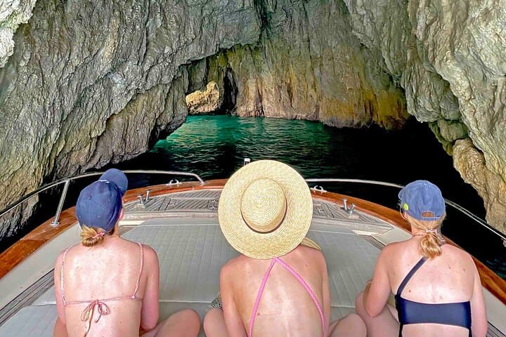 From Capri: 3-Hour Island Boat Tour with Optional Blue Grotto