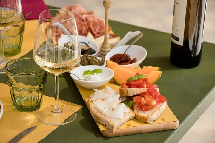 San Gimignano: Chianti wine tasting