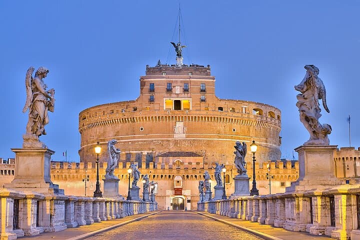 Rome by night: 3 hours tour with aperitivo or ice cream