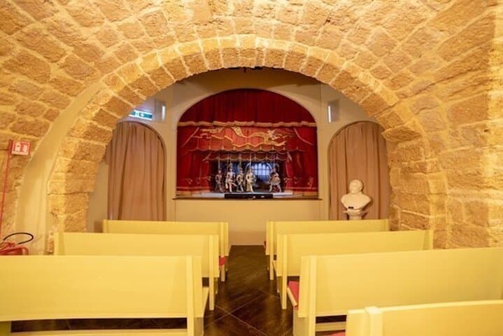 Visit to the Museum and show of Sicilian puppets in Syracuse