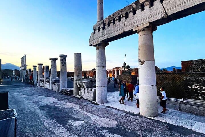 Pompeii Guided Tour with Skip the Line Entry