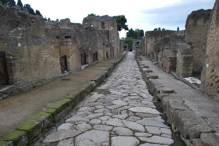 Herculaneum Private Tour. Discover the Ancient Roman City