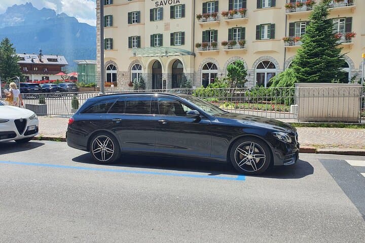 Milan to Como hotels - Round-Trip Private Transfer