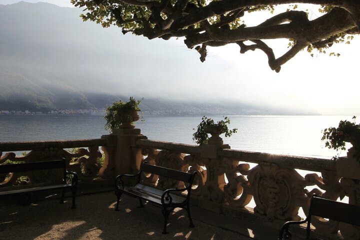 Private boat tour with visit to Villa del Balbianello
