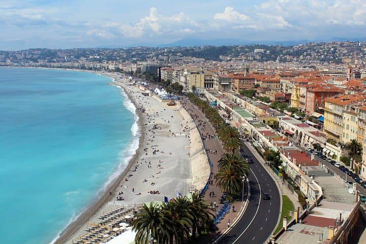 Private Transfer From Genoa To Nice With a 2 Hour Stop in Savona