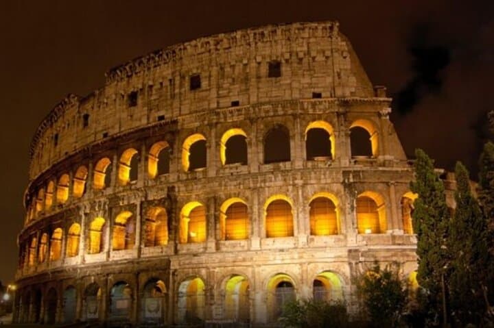Rome by Night: 2hr Guided Walking Tour