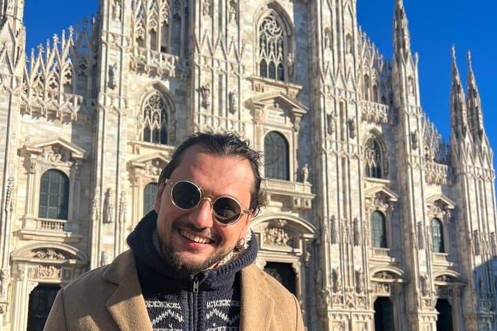 Milan Centre Food Tour of 7+ Italian Tastings with Risotto & Wine