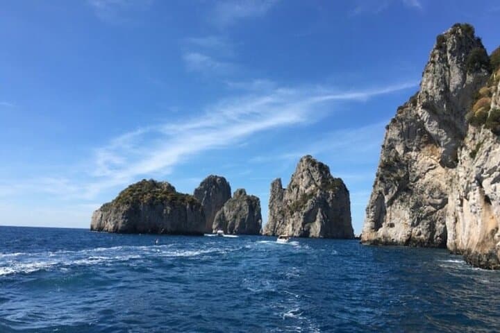 Luxury Capri Dining Experience & Aperitif with Yacht Transfer