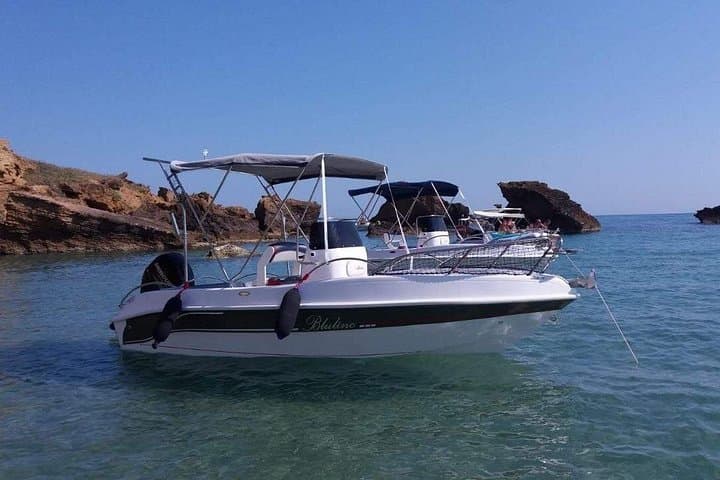 Private boat tour with aperitif at Scala Dei Turchi