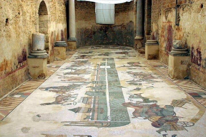 Guided tour of Villa Romana del Casale with skip the line