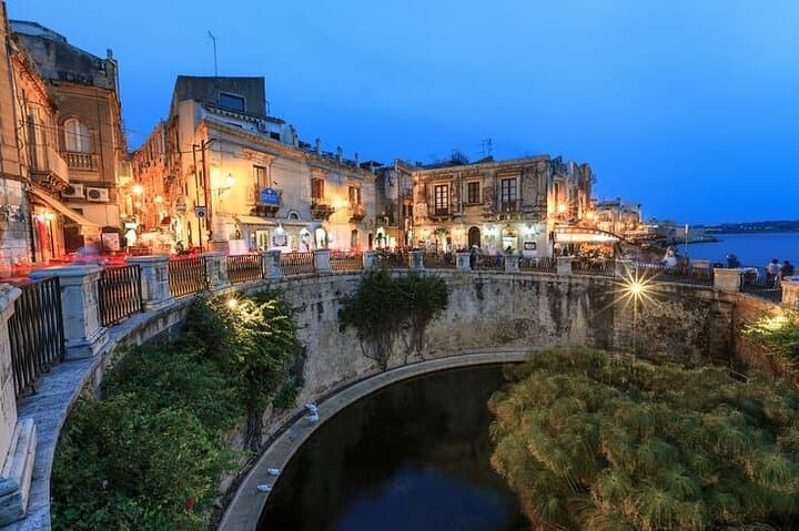 Private Day Tour to Syracuse and Noto