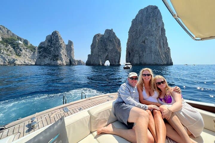 Full Day Private Boat Tour to Capri from Sorrento Coast