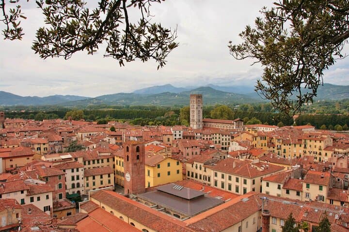 Private Pisa and Lucca Tour from Florence with Transportation