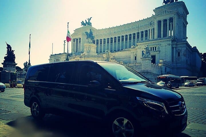 Rome Arrival Ease: Private Transfer from Airport to City Center