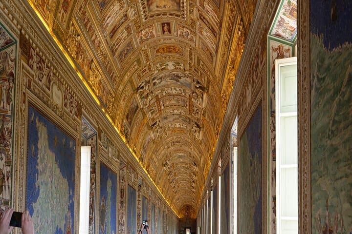 Vatican Museums, Sistine Chapel & Hop On Hop Off Bus Ticket