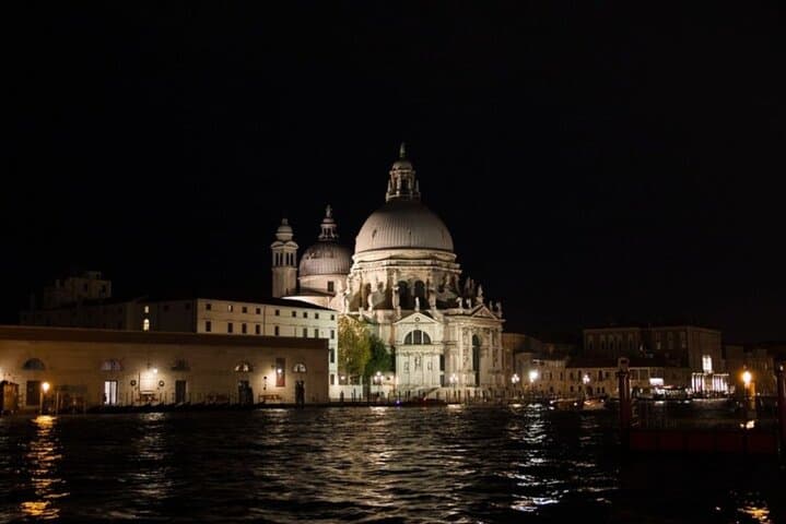 Venice: private night walking tour
