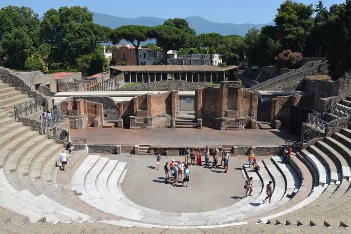 Pompei three hours with an expert guide