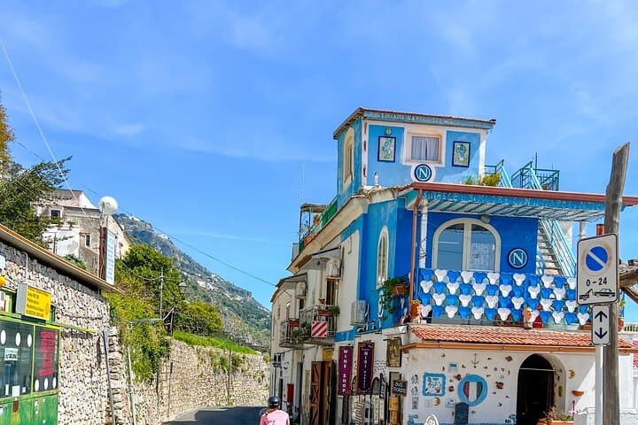 Amalfi coast: E-bike tour from Sorrento to Positano