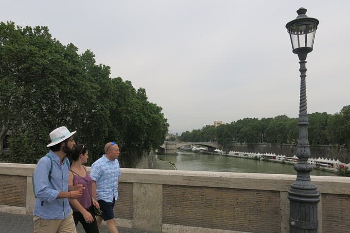 Private Jewish Ghetto Walk and The Influence in Roman Cuisine