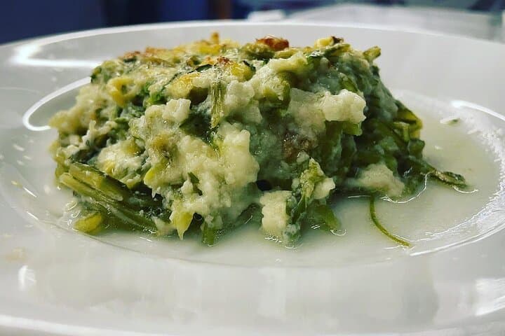 Day in Altamura and Gravina Guided Tour with Lunch in an Osteria