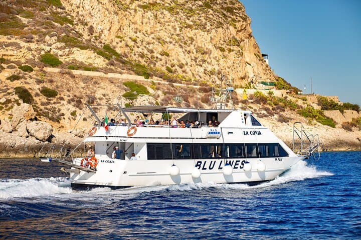 From Trapani : Boat Tour Aegadian Islands Favignana and Levanzo Lunch