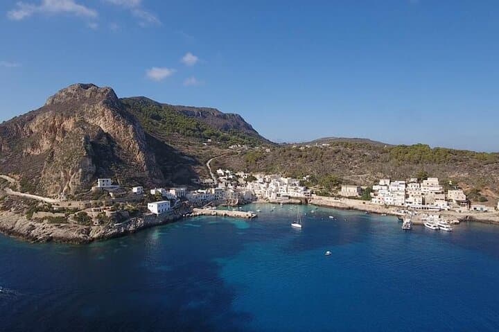 From Trapani : Boat Tour Aegadian Islands Favignana and Levanzo Lunch