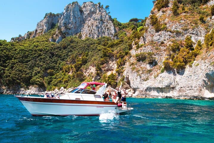 Amalfi & Positano Boat Experience with Free Time & Transfer