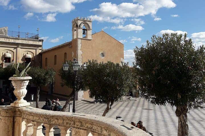 Taormina: A Self-Guided Audio Tour of Sicily’s Hilltop Town