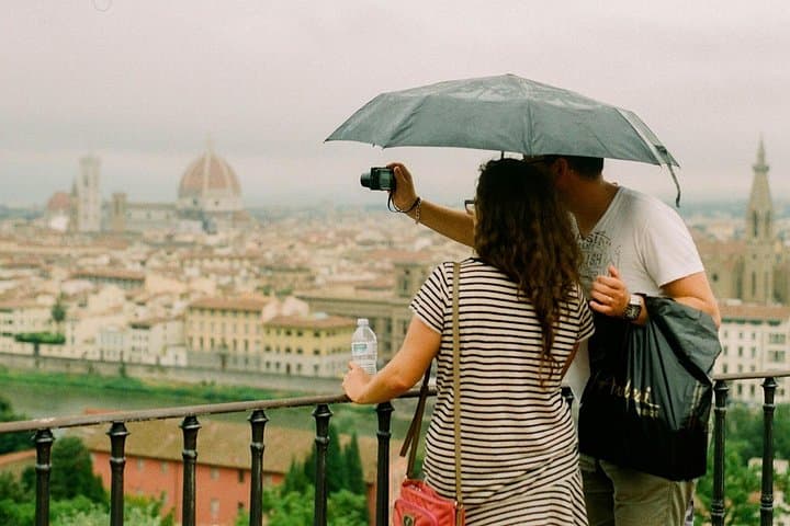 Florence : Private Custom Walking Tour with a Local Guide