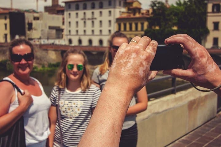 Florence : Private Custom Walking Tour with a Local Guide