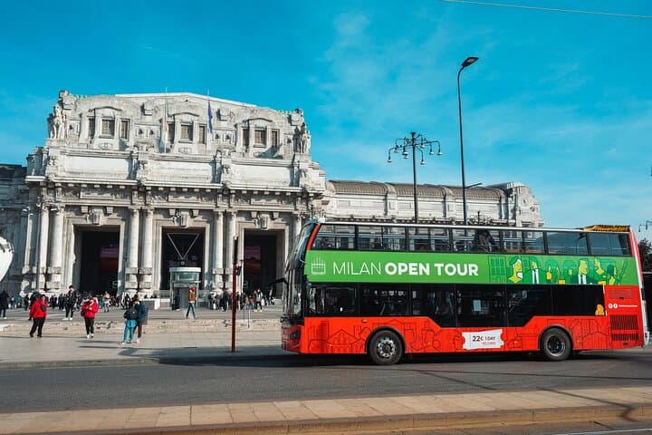 Gray Line Milan Hop-On Hop-Off Tour with Audio Guide