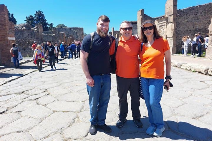 Top Excursions - Italy Pompeii and Herculaneum Skip-The-Line with Lunch&WineTasting from Rome