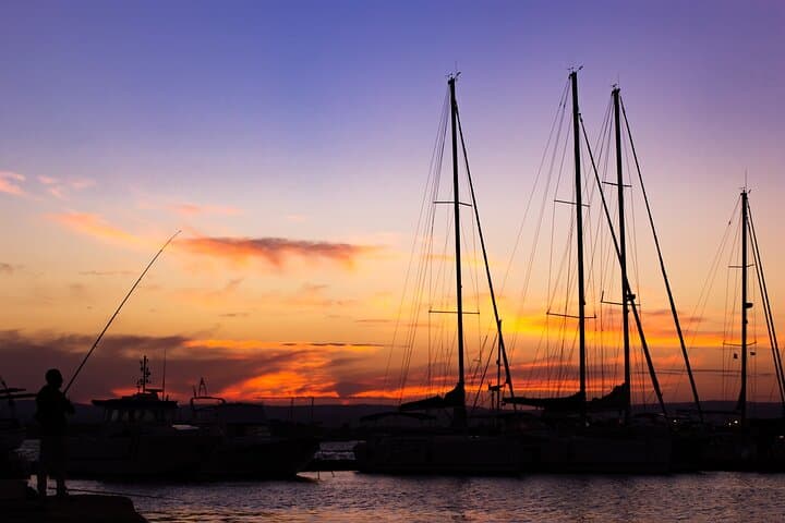 Ortigia: Half day tour with lunch or aperitif on board