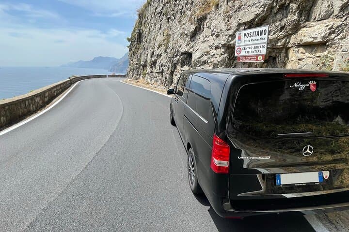 Transfer Fiumicino Airport with Mercedes Van VIP