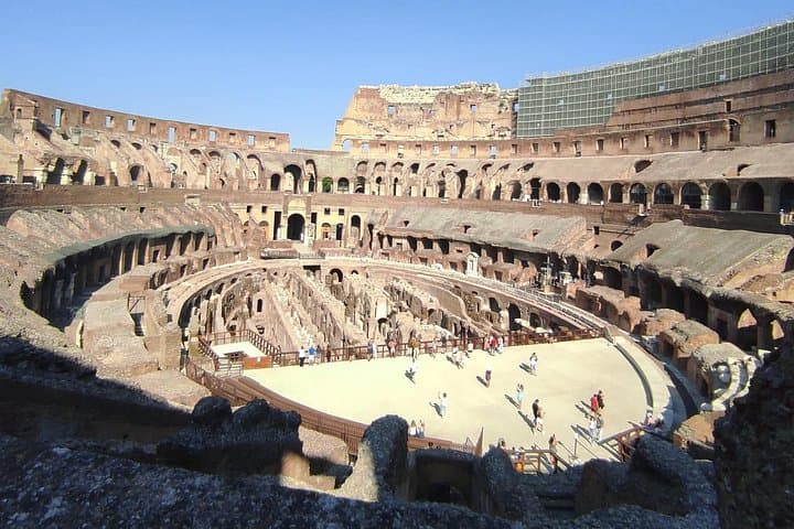 Private arrival transfer between airport Rome and city
