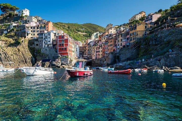 Private Boat Tour Cinque Terre and Gulf of Poets - Full day
